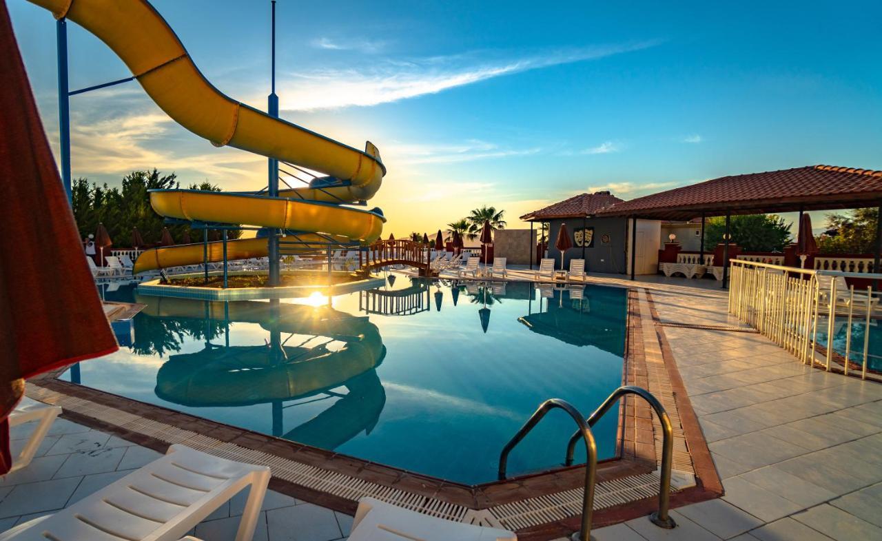 Sunshine Holiday Resort Oludeniz Exterior foto